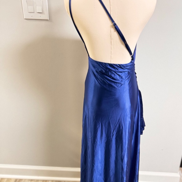 Maxi Satin Dress new without tag - Picture 3 of 4